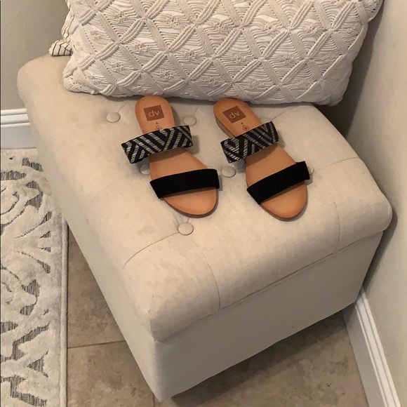 Sandals - Picture 2 of 2